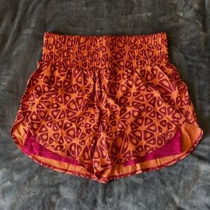 Vibrant Orange Patterned Women's Shorts by VITALITY X COSMOPOLITAN: Size Small